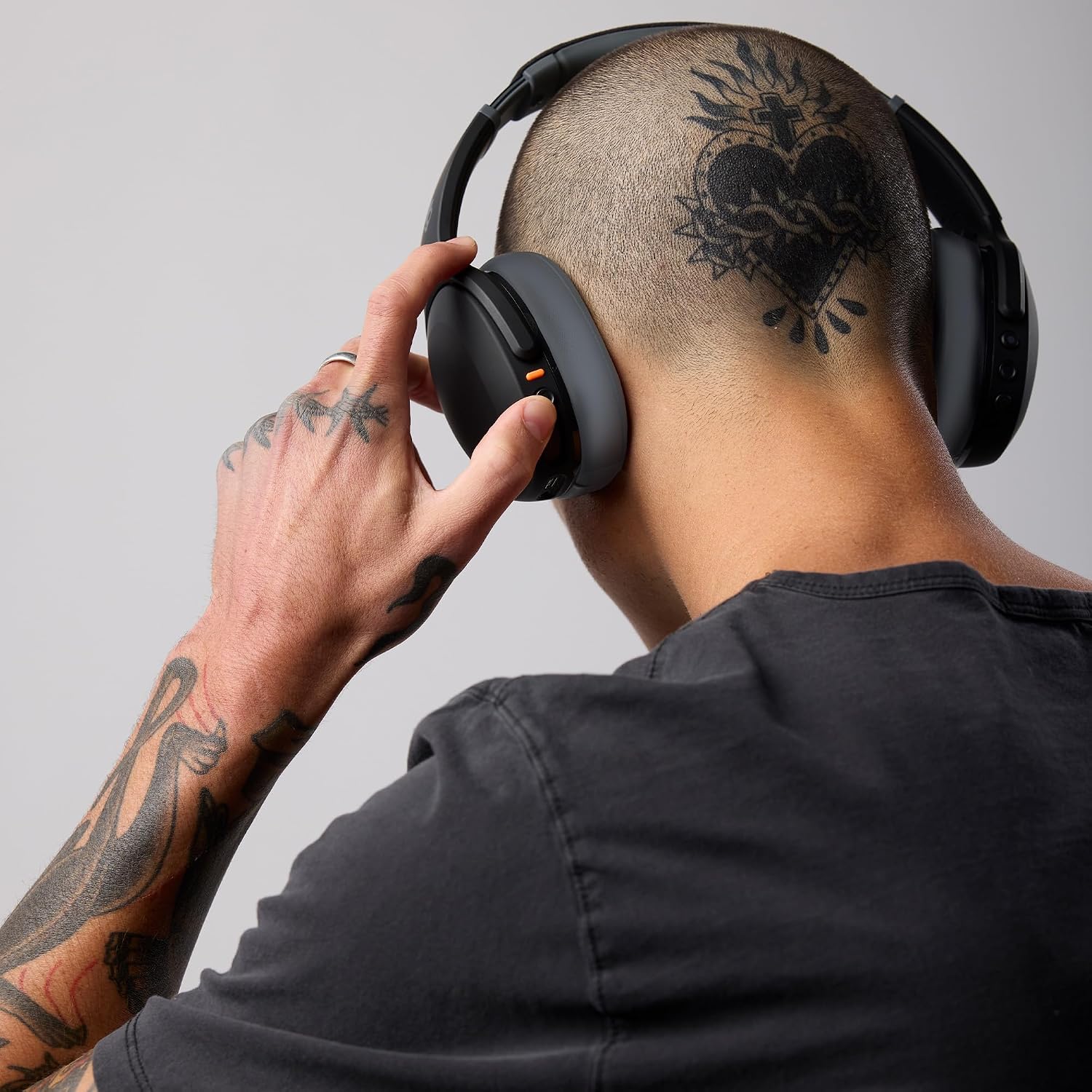 Skullcandy Crusher Evo Wireless Multi-Sensory Bass Headphones - Asphalt | Bluetooth. Noise Isolating Over-Ear Fit. 40 Hours Battery. Microphone. Working Out. Gym. Travel. Studying. Music